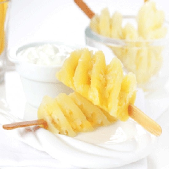 Pineapple with aniseed cream
