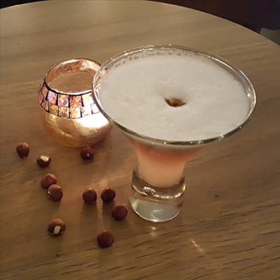 Nutty Cloud par Romain Tritsch barman au Eat Me Lausanne, Suisse
