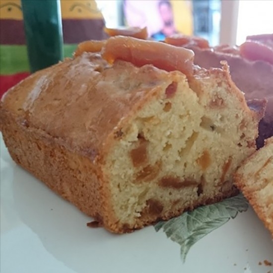 Cake apricot-pastis     Thierry Laroche's recipe, head pastry chef