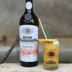 Recette Cocktail au rhum ambré et tisane à la verveine (facile