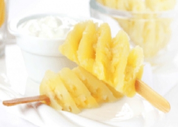 Pineapple with aniseed cream