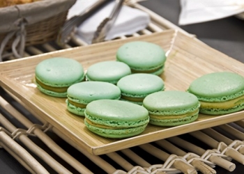 Macaroon with Absente
