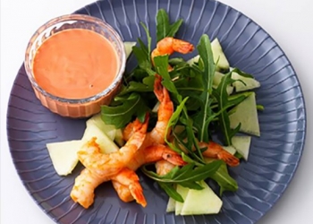 Shrimp salad with RinQuinQuin melon sauce