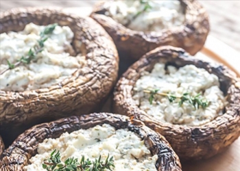 Stuffed mushrooms with RinQuinQuin