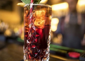 Johannes im Glück by Piotr Sajdak, bartender at Fritz'n Bar (Potsdam)