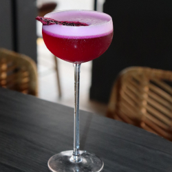   The Pink Lady, bar Alegria, Singapour